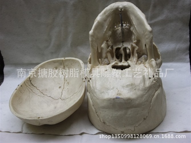 窟窿头手办定制全解析 南京罗浪工艺礼品雕刻室的专业之道